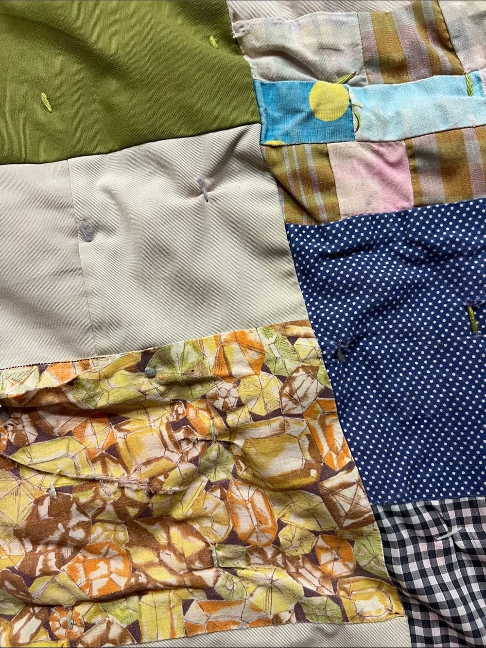 Vintage TLC Patchwork Cotton Quilt - Multicolor Floral & Polka Dot Design